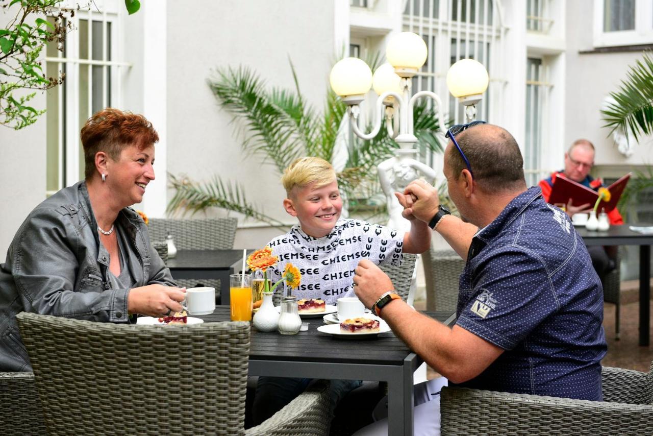 Hotel Alexandra Plauen Exterior foto