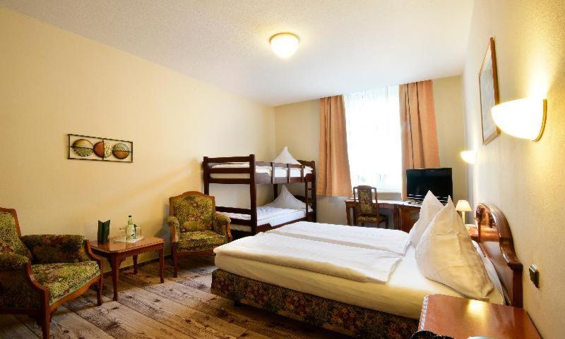 Hotel Alexandra Plauen Quarto foto